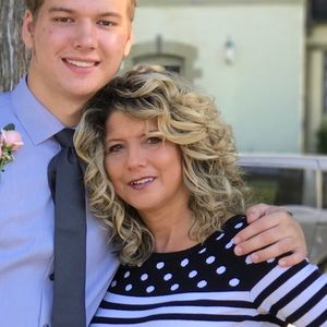 Meet your Posher, Toni